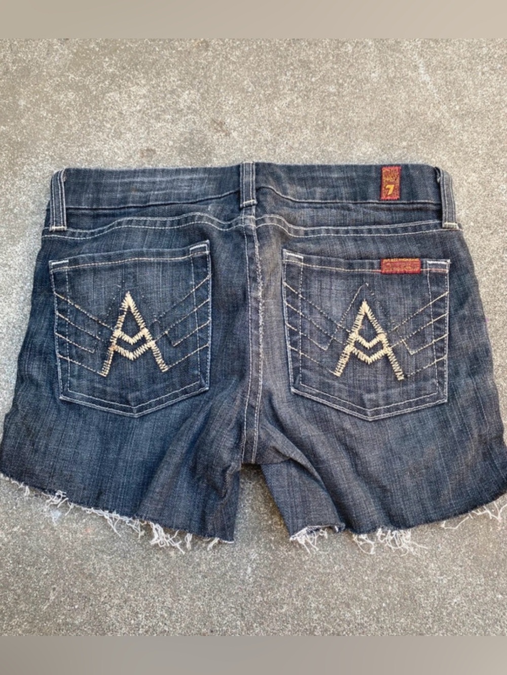 7 For All Mankind A pocket denim shorts Y2K 2000s Size 25 vintage